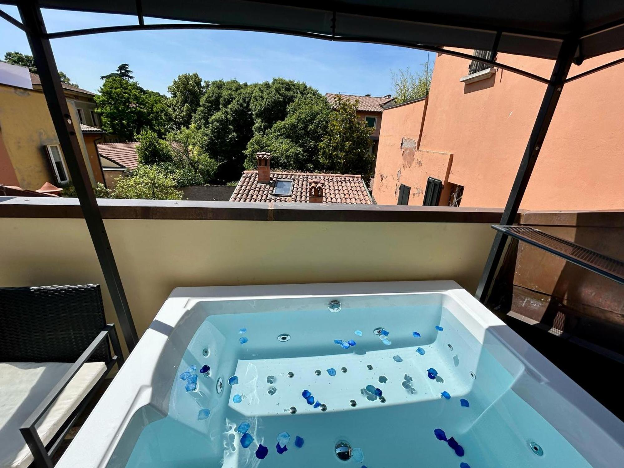 Frassinago Deluxe Suites-Bolognarooms Exteriör bild